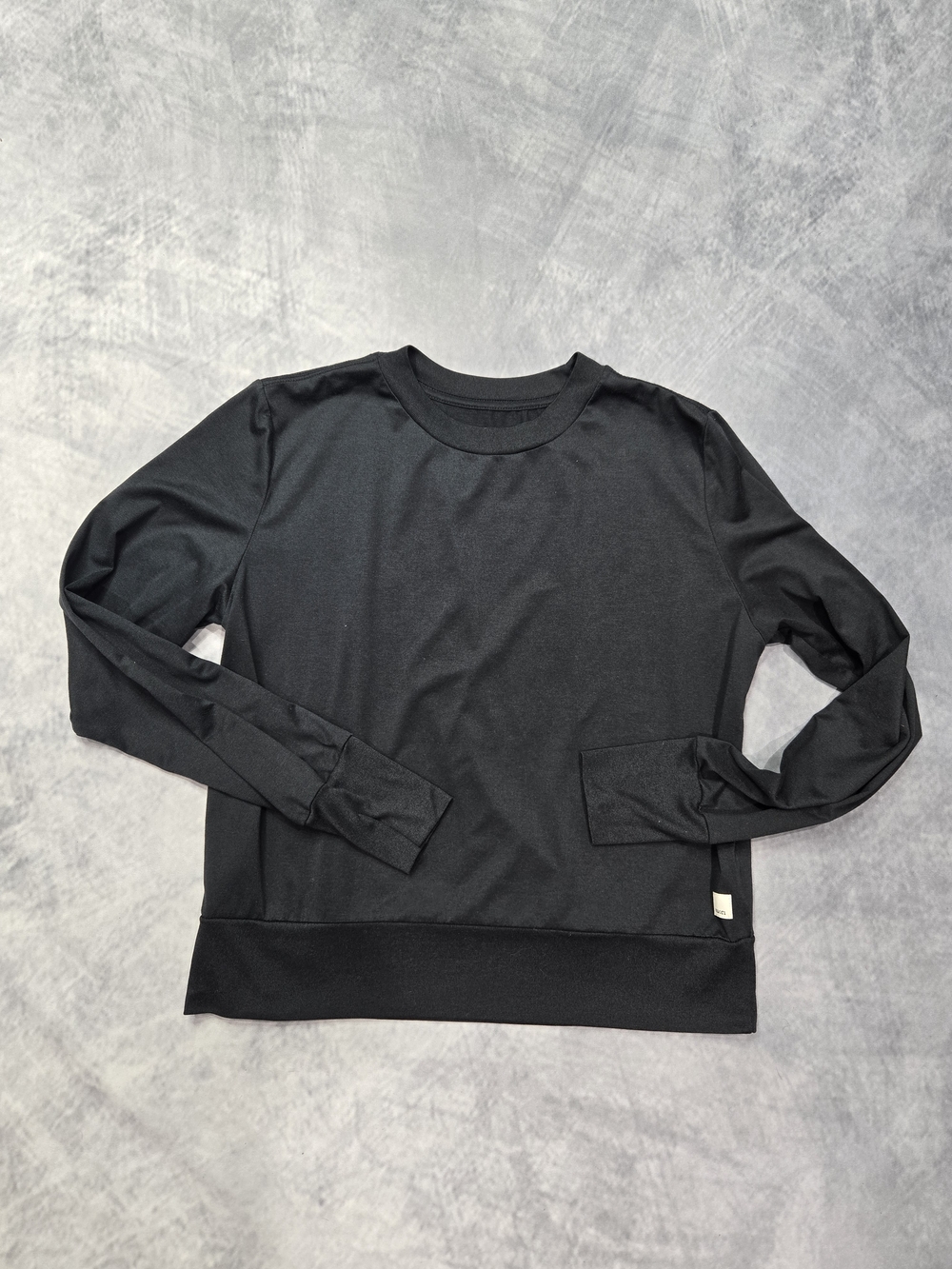 Vuori women's Daydream Crewneck shirt